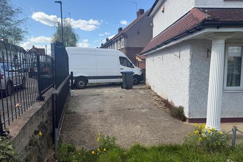 7 bedroom detached house to rent, Nightingale Road, Edmonton