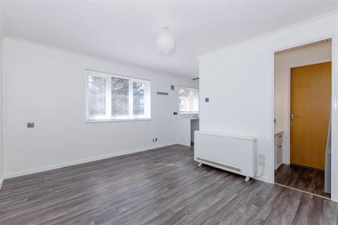31 Friar Walk, Worthing, BN13 1BL