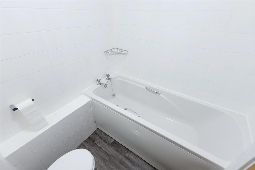 For Sale by Aspire Residential   Friar Walk