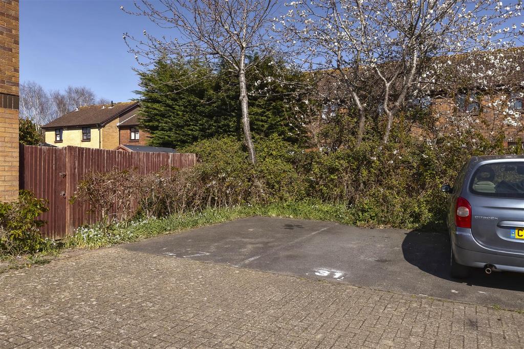 For Sale by Aspire Residential   Friar Walk