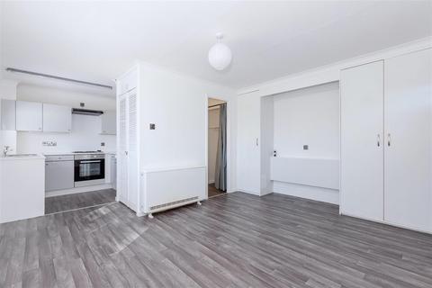 31 Friar Walk, Worthing, BN13 1BL