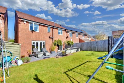 4 bedroom detached house for sale, Bradstone Drive, Mapperley, Nottingham