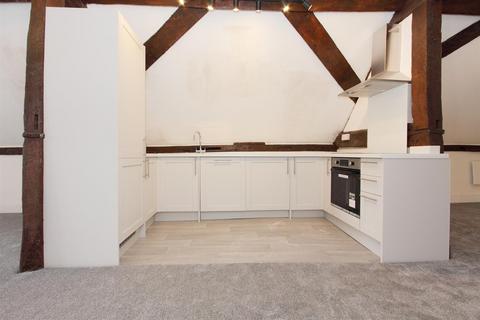 1 bedroom flat to rent, Minster Street, Salisbury