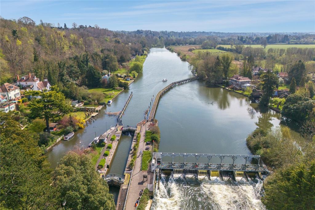 Weir &amp; Lock