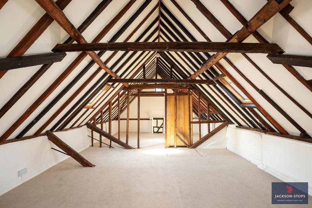 Cottage First Floor