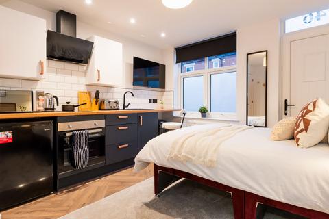 Studio to rent, Derby DE1