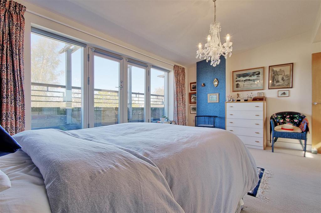 Bedroom 1 - 2.jpg