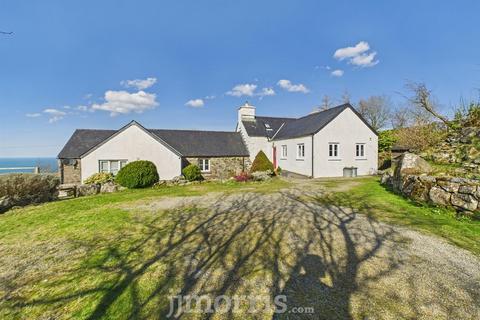 undefined, Penmynydd, Dinas Cross