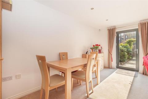 24, Bradley Court Crossley Road, Worcester, WR5 3GH