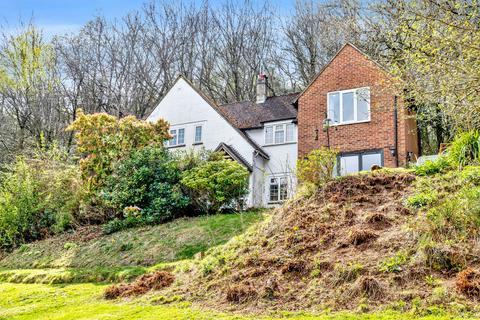 26 Marley Combe Road, Haslemere, GU27 3SW