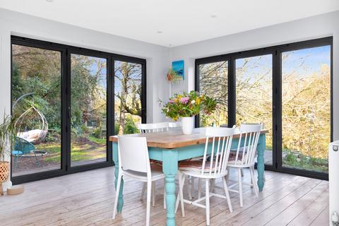 26 Marley Combe Road, Haslemere, GU27 3SW
