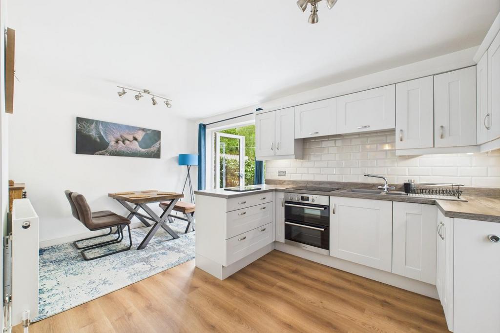 Kitchen/Dining Area