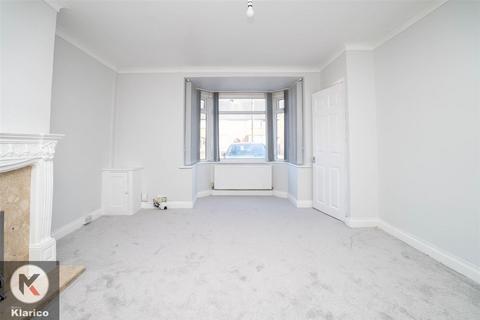 25 Gracemere Crescent, Yardley Wood, Birmingham, B28 0TY