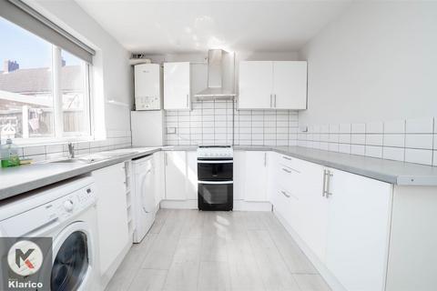 25 Gracemere Crescent, Yardley Wood, Birmingham, B28 0TY