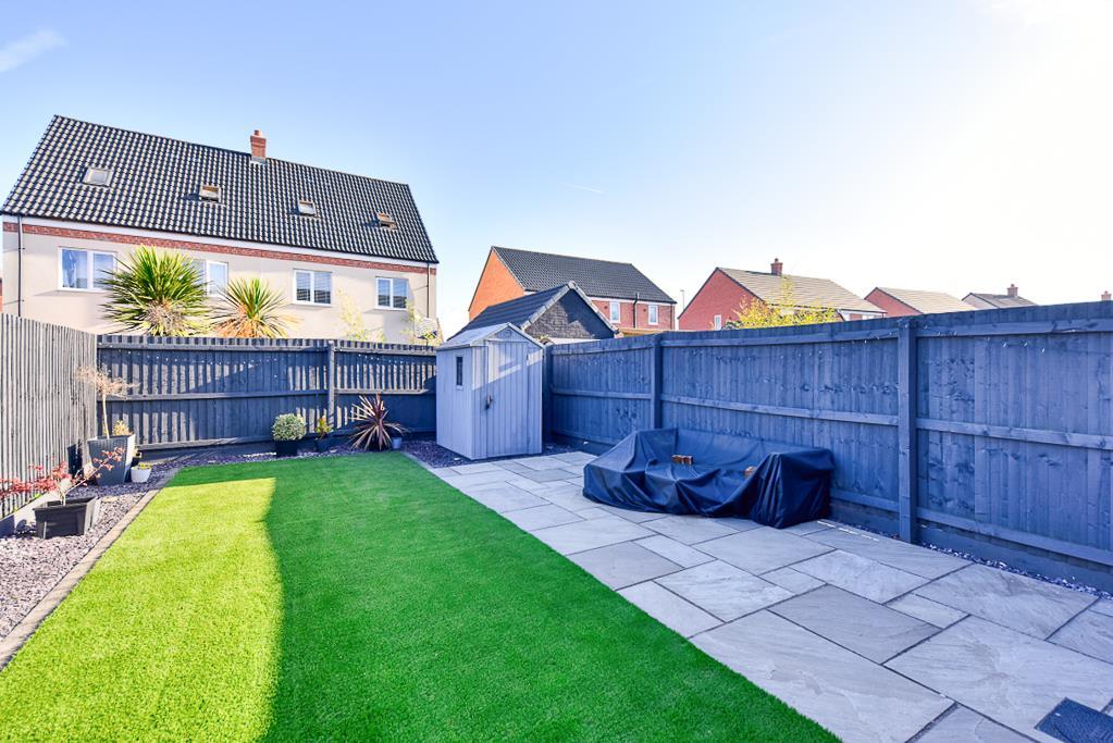 DSC 9678 hdr.jpg