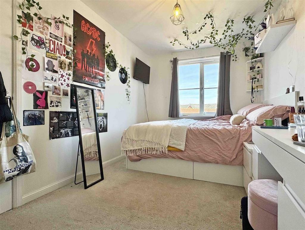 Bedroom 3.jpg