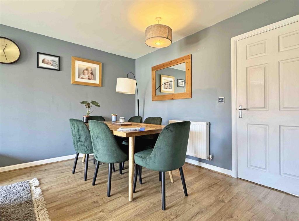 Dining Area.jpg
