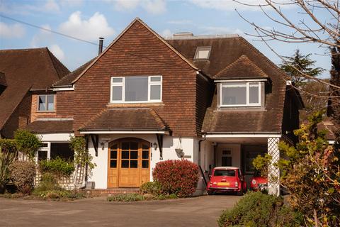 38 Park Lane, Reigate, RH2 8JX
