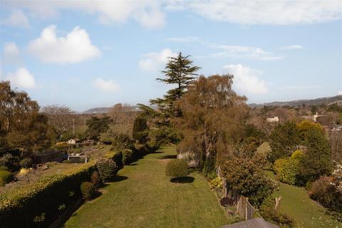 38 Park Lane, Reigate, RH2 8JX