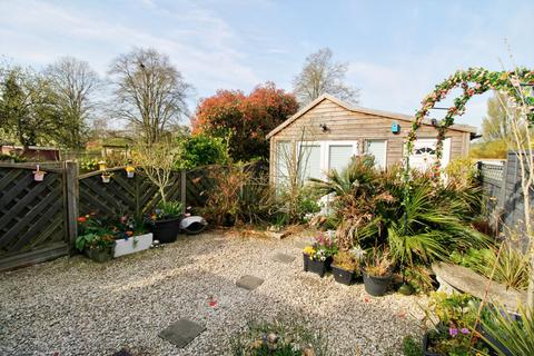 100 Canons Gate, Harlow, CM20 1QQ