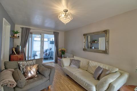 100 Canons Gate, Harlow, CM20 1QQ