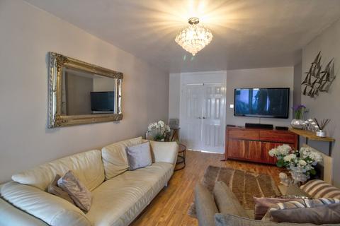 100 Canons Gate, Harlow, CM20 1QQ