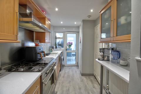100 Canons Gate, Harlow, CM20 1QQ