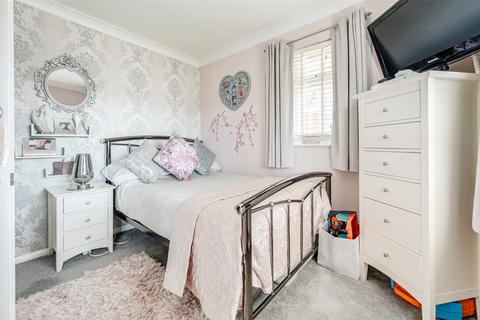 10 Castle Close, Worthing, BN13 1BT