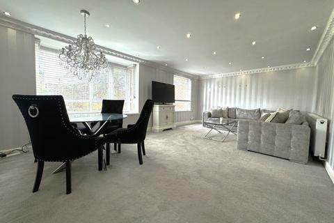 2 bedroom flat to rent, Malvern Park Avenue, Solihull, West Midlands, B91
