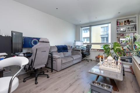 Flat 17, Cooper Court High Street, London, N8 7FH