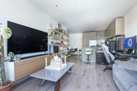 Flat 17, Cooper Court High Street, London, N8 7FH
