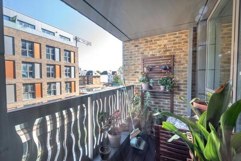 Flat 17, Cooper Court High Street, London, N8 7FH