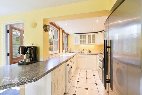 4 bedroom terraced house for sale, Orlop Street, London SE10