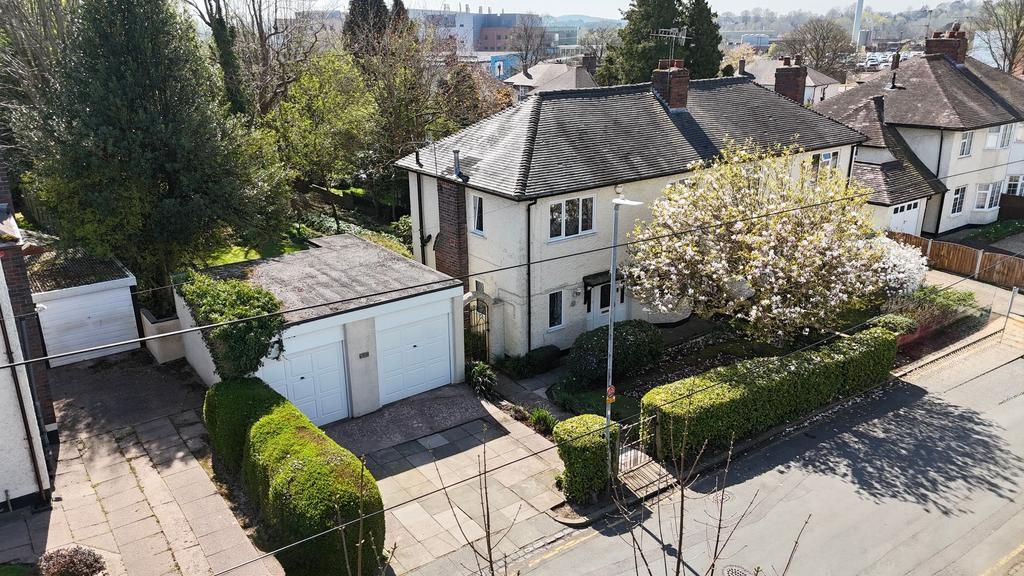longfield-road-stoke-on-trent-st4-3-bed-semi-detached-house-300-000