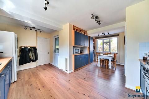 60 High View Road, Guildford, GU2 7RU
