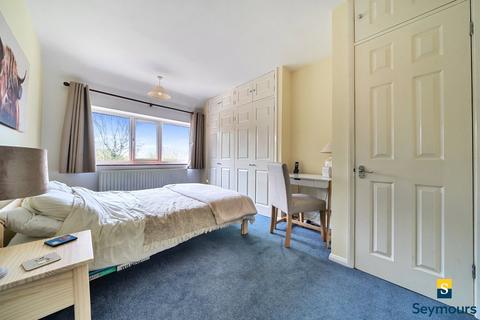 60 High View Road, Guildford, GU2 7RU