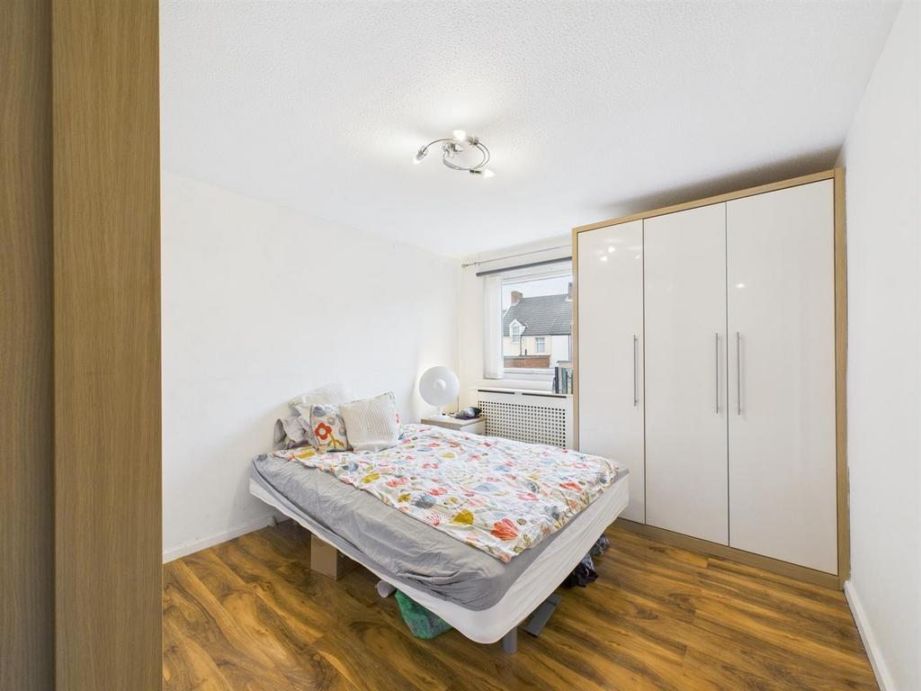 Bed 1 - 1.jpg