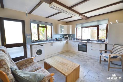 2 bedroom cottage for sale, Burton,