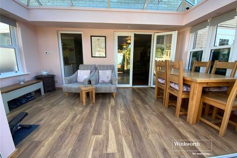 2 bedroom apartment for sale, Beresford Gardens, Mudeford, Dorset, BH23