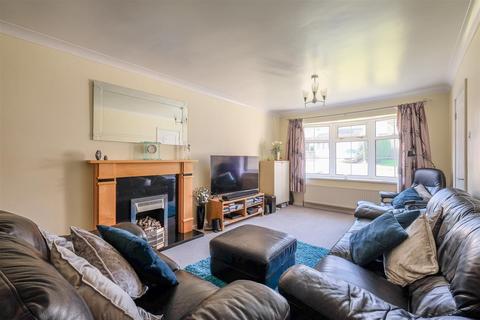 5 bedroom detached house for sale, Wentworth Court, Brighouse