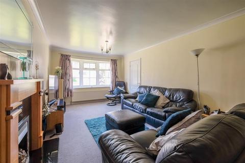 5 bedroom detached house for sale, Wentworth Court, Brighouse