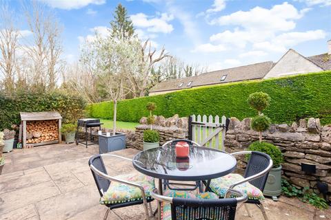 5 Chapmans Piece, Burford, OX18 4DN