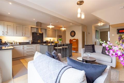 5 Chapmans Piece, Burford, OX18 4DN