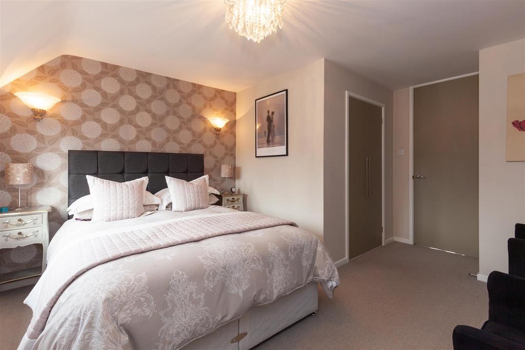 Master Bedroom.jpg