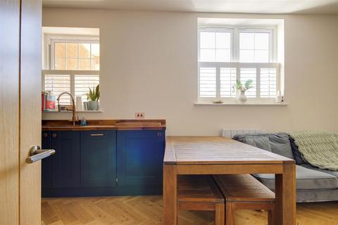 2 bedroom flat for sale, St. Marks Road, Enfield