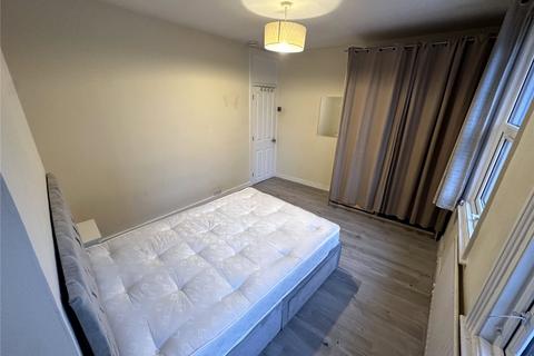 5 bedroom house share to rent, Leahurst Road, London, SE13