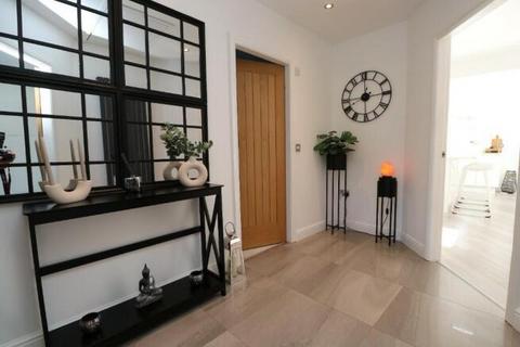 3 bedroom detached bungalow for sale, Welford Avenue, Lowton