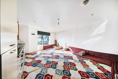 Buckingham Road, Edgware, HA8