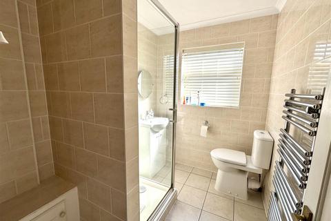 2 Stanhope Road, Bexleyheath, DA7 4PU