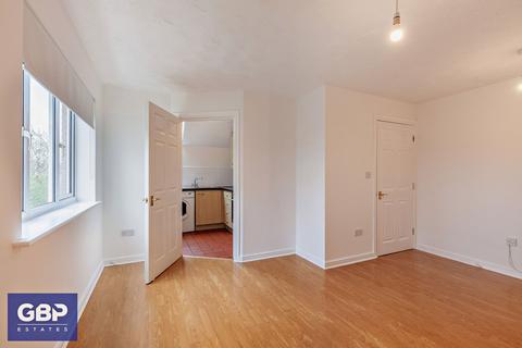 55 Foxglove Road, Rush Green, Romford, RM7 0YW
